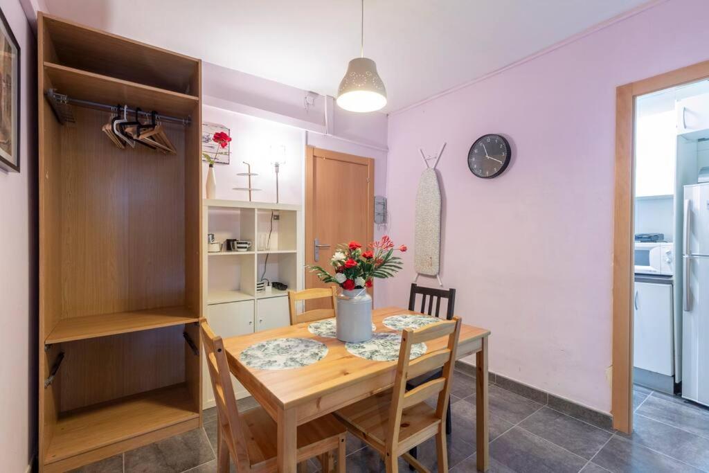 Subway Station Apartment Near Camp Nou Оспиталет-де-Льобрегат Экстерьер фото